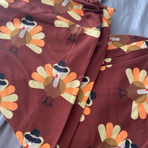 Thanksgiving leggings. Never worn